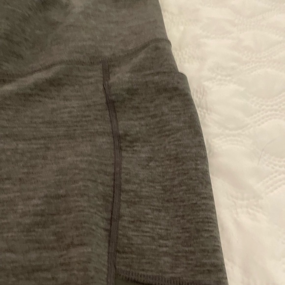 Member’s Mark Legging Woman’s L Gray Moisture Wicking Stretch Pockets Ankle - Picture 6 of 7